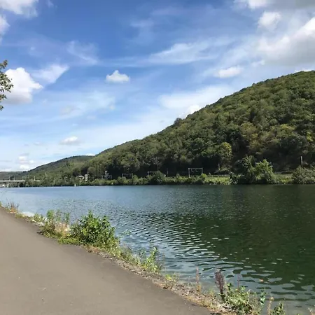 Casa vacanze In Gedinne By The River, Cleaning Included *